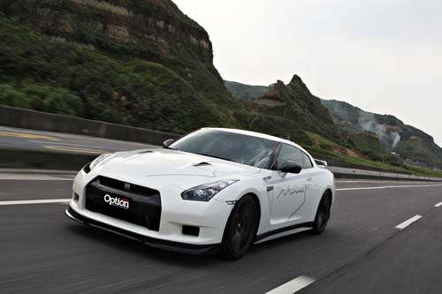 戰神超強街道式樣 Mines R35 GT-R | 未分類 | CARNEWS
